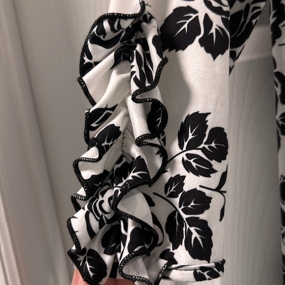 Nuggles - Picture 3 of 3